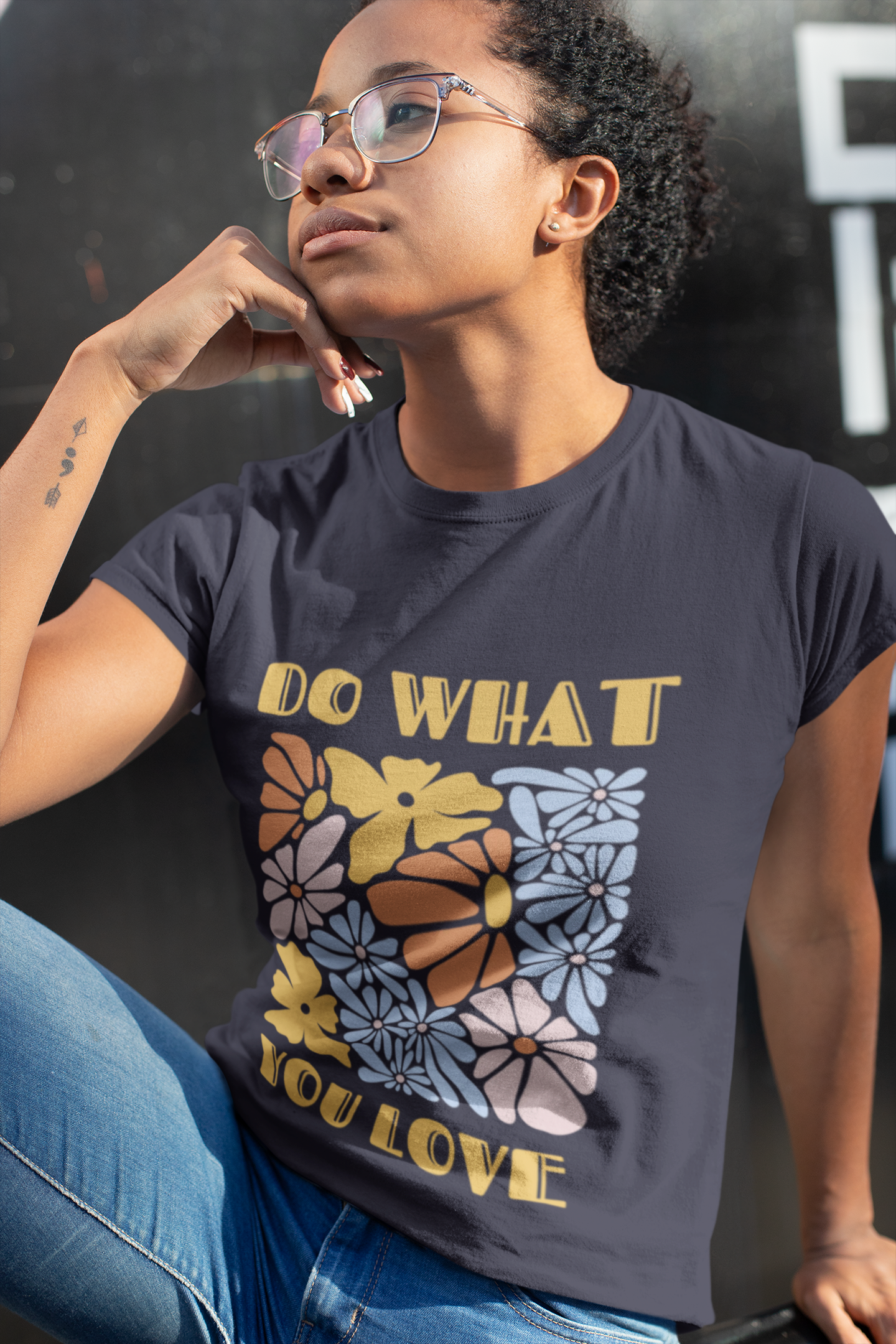 Tee Shirt - Do What You Love 70s Style Flower Print Women's Favorite Tee